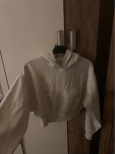 krem renk crop sweatshırt