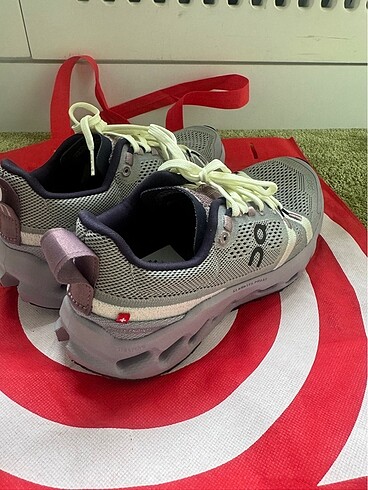 36 Beden On Sneaker Amerikan Alınmış Hiç Giyilmemiş