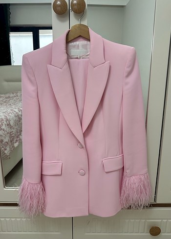 Zara Pembe Tuylu Detayli Sik Blazer Ceket