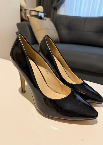 Kadın Siyah Rugan Stiletto Topuklu Ayakkabı - Görsel 3