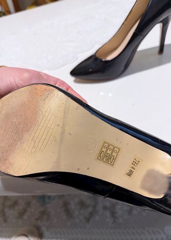 Kadın Siyah Rugan Stiletto Topuklu Ayakkabı - Görsel 5