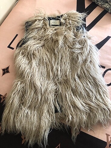 Bershka kürk yelek