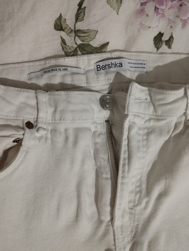 bershka beyaz flare jean - Görsel 3