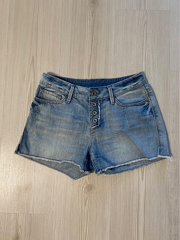 Mavi jeans kot şort