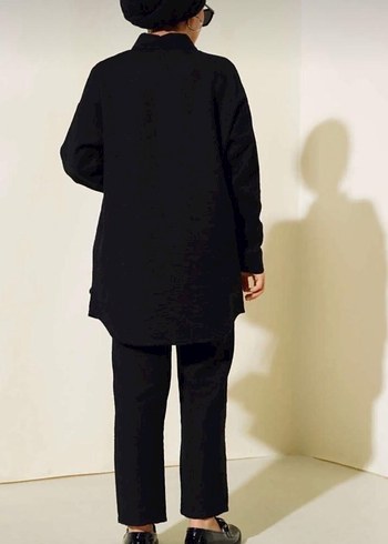 Zincir Detaylı Siyah Midi Deri Takım - Görsel 3