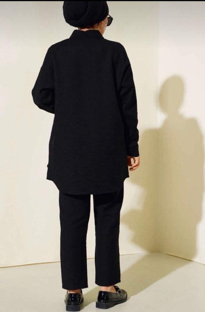 Zincir Detaylı Siyah Midi Deri Takım - Görsel 3