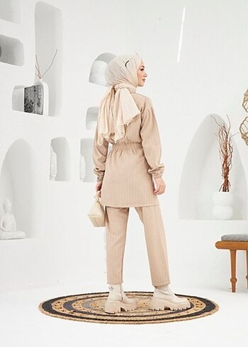 Bej Kadın Kemerli Uzun Takım - Görsel 2