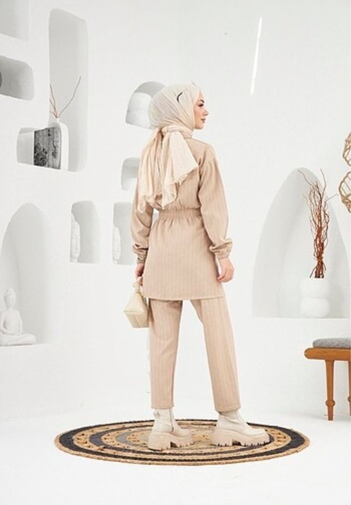 Bej Kadın Kemerli Uzun Takım - Görsel 2