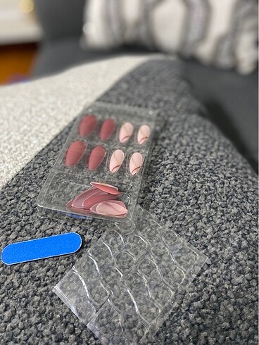 24 lü TAKMA TIRNAK SETİ - Görsel 2