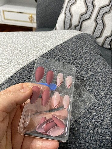 24 lü TAKMA TIRNAK SETİ - Görsel 3