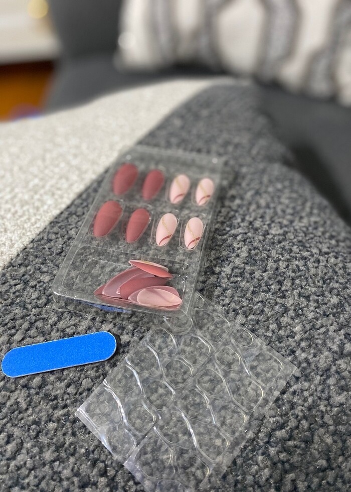 24 lü TAKMA TIRNAK SETİ - Görsel 2