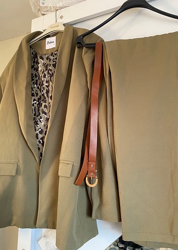 Kahverengi Kuşaklı Uzun Kadın Blazer - Görsel 3