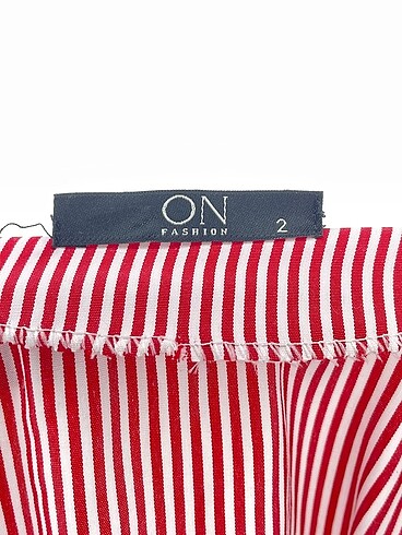 m Beden çeşitli Renk On Fashion Gömlek %70 İndirimli.