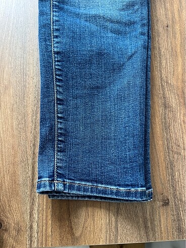 Mavi Jeans Dar paça jean