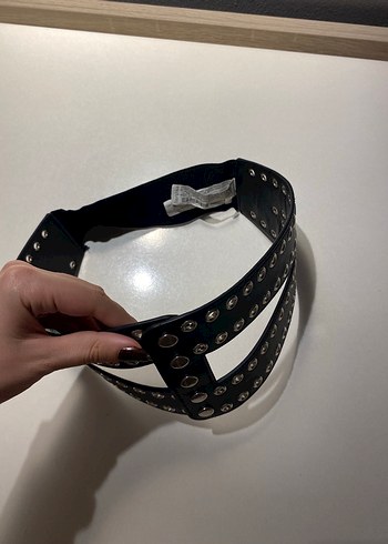Bershka Tokalı Siyah Deri Punk Kemer Korse