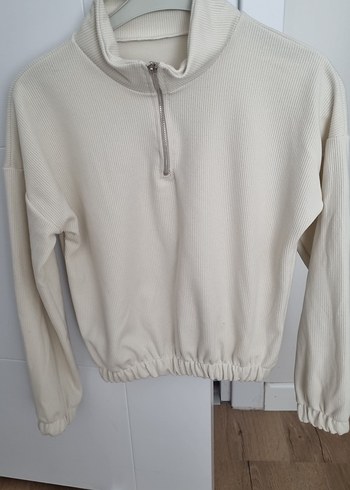 Bej Yarım Fermuarlı Yüksek Yakalı Sweatshirt