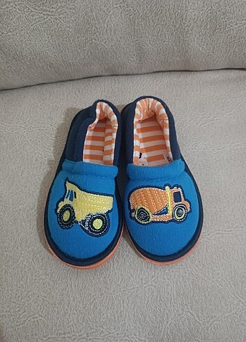 18 Beden Ev ayakkabısı