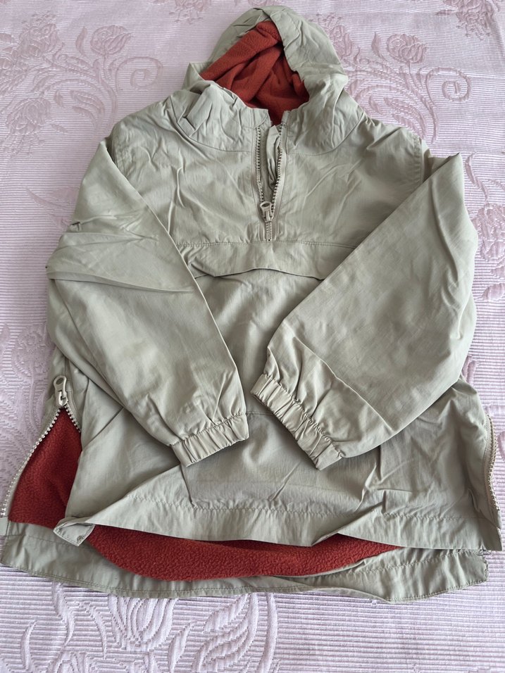 Kapüşonlu Gri Erkek Yağmurluk - Görsel 2