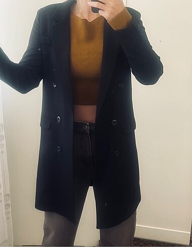 Siyah düğmeli blazer ceket