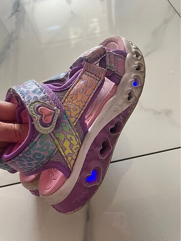 27 Beden mor Renk Skechers kız çocuk ışıklı sandalet
