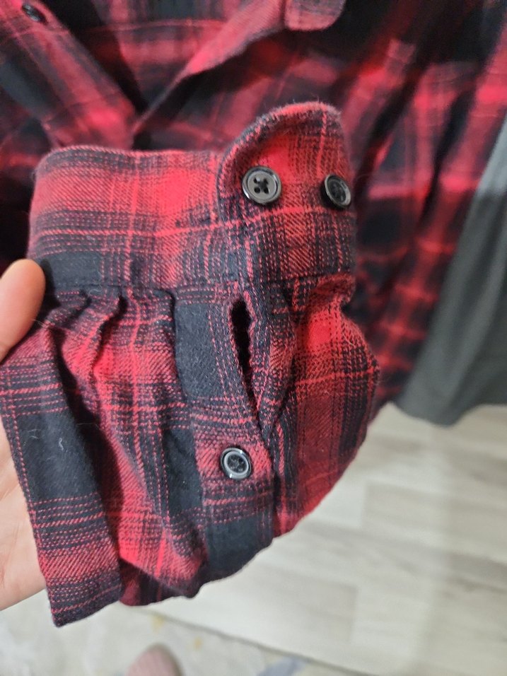 Düğmeli Kırmızı Batik Desenli Erkek Gömlek - Görsel 4