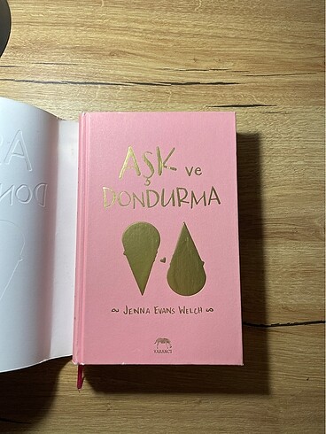 Aşk ve Dondurma Kitap
