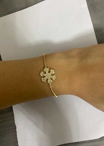 Altın Renk Zincir Detaylı Minimalist Bileklik - Görsel 2