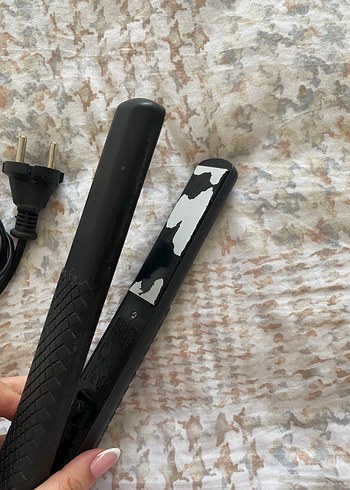 Siyah Sinbo Saç Düzleştirici - Görsel 3