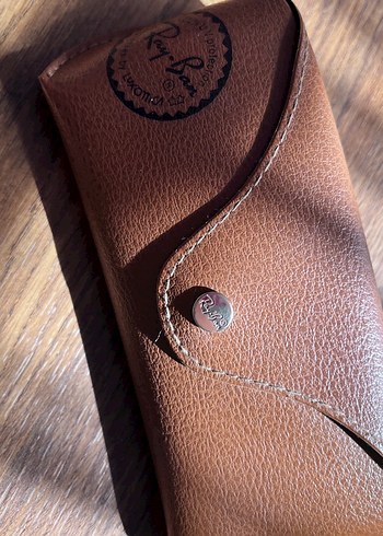 Ray Ban Kahverengi Tokalı Gözlük Kutusu