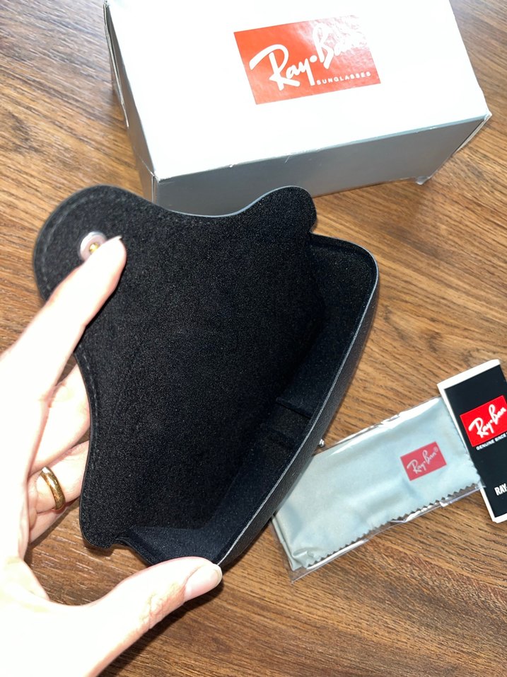 Ray-Ban Siyah Gözlük Kabı - Görsel 4