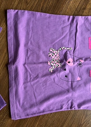 Renkli Desenli Mor atlet şort - Görsel 2