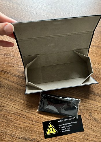 Siyah Porsche Design gözlük kabı - Görsel 5