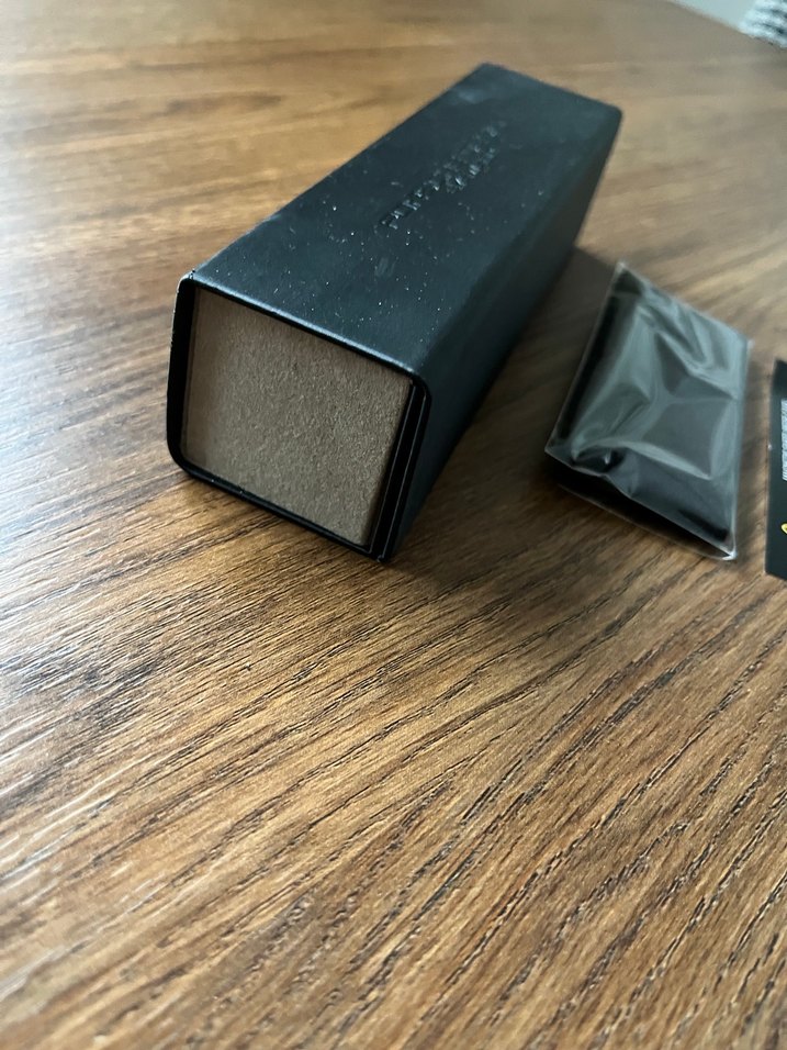 Siyah Porsche Design gözlük kabı - Görsel 4