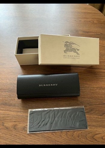 Burberry Kadın Gözlük kılıfı - Görsel 2