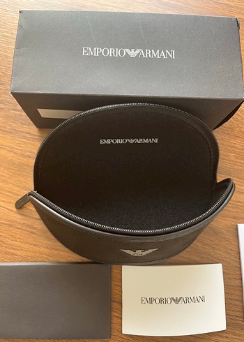 Emporio Armani Siyah Fermuarlı Gözlük Kutusu - Görsel 3