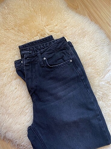 38 Beden siyah Renk Trendyolmilla Petite Mom Jean