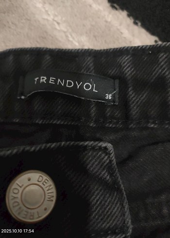 Trendyol & Milla Siyah Kadın Denim Pantolon