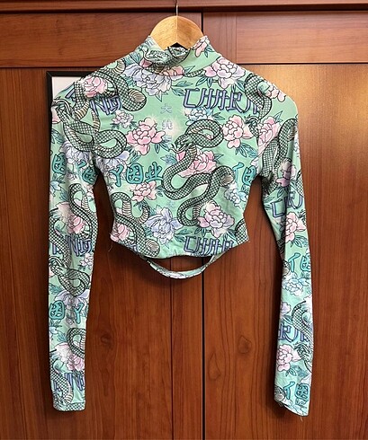 Bershka crop