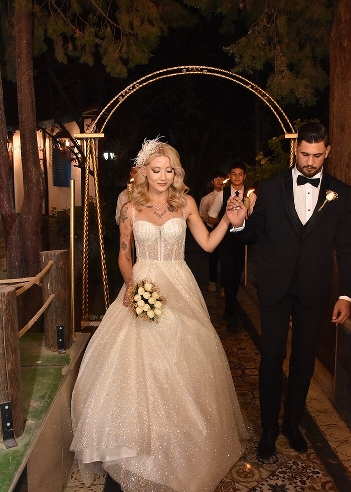 Özel tasarım gelinlik - Görsel 2