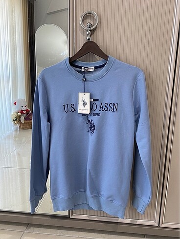 U.S Polo Assn sweatshirt