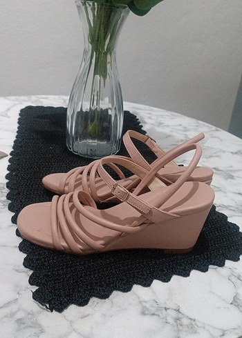 38 Beden Nine West Bej Kadın Minimalist Topuklu Sandalet