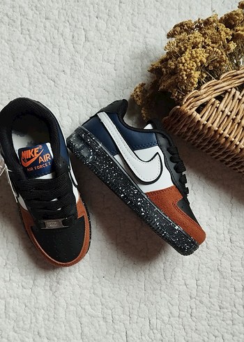 Nike 28