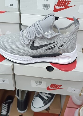 Nike üniseks spor ayakkabı 