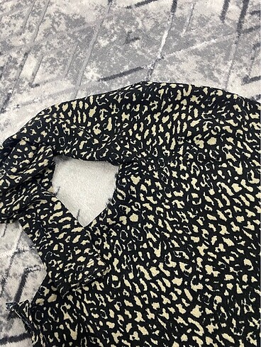 Zara Leopar üst