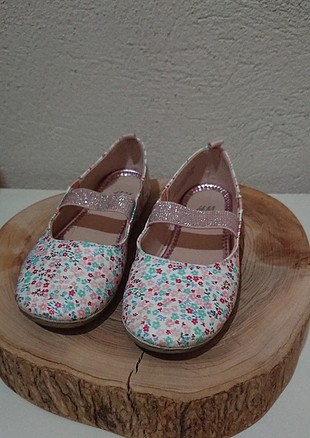 H&M 27 numare babet