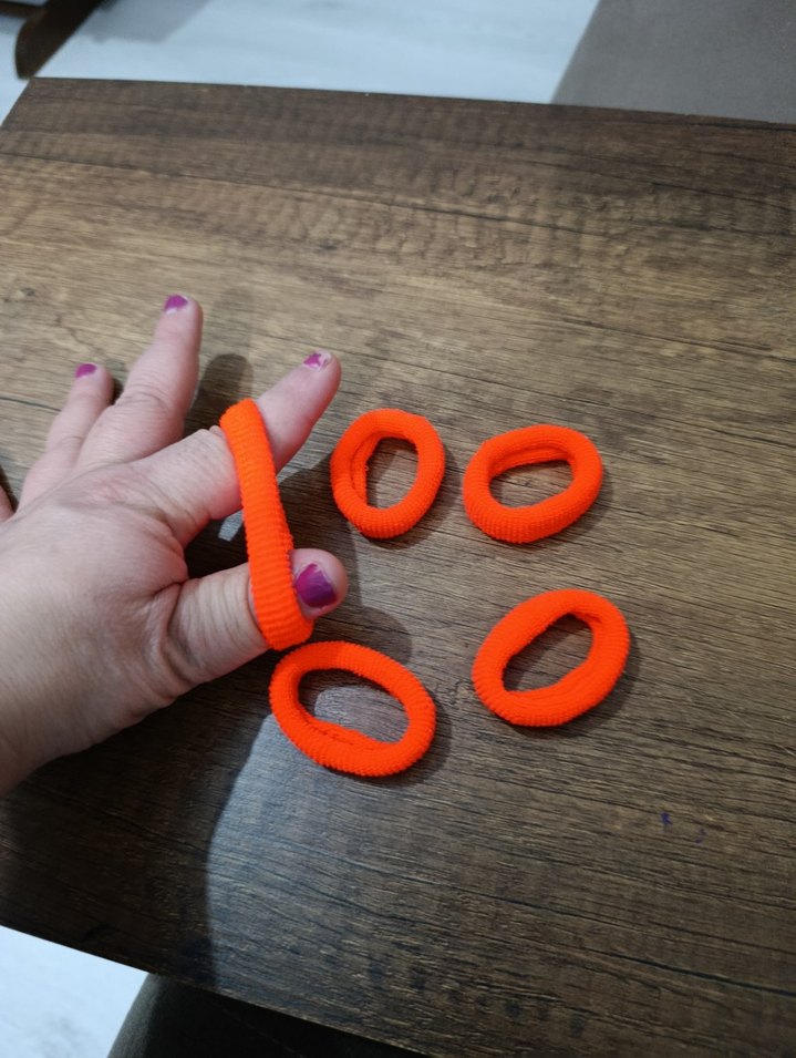 Kırmızı Elastik Çocuk Saç Tokası - Görsel 2