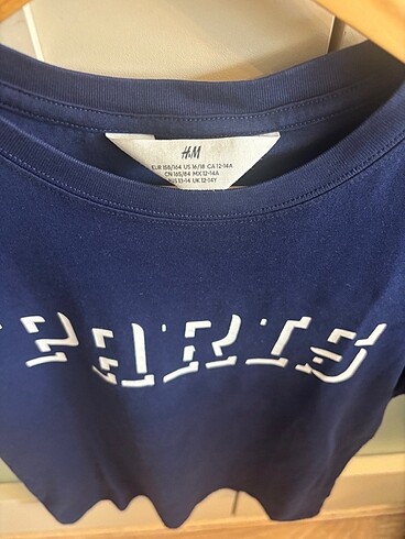 H&M Tshirt
