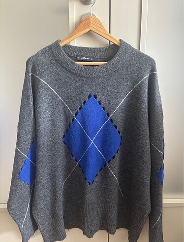 Zara Sweatshirt