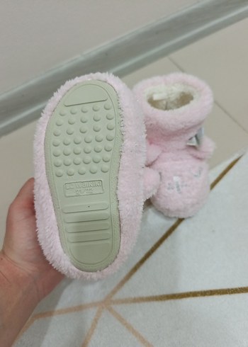 Kız Çocuk Pembe Nakışlı Sıcak Ev Terliği - Görsel 4