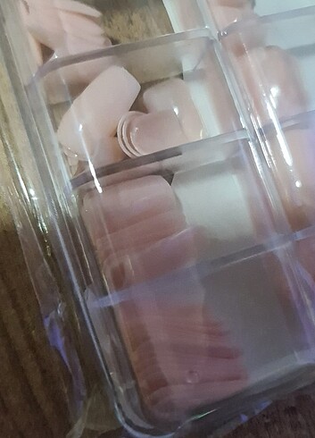 Beden 100lü Takma Tırnak Jel Görünümlü 100 lü